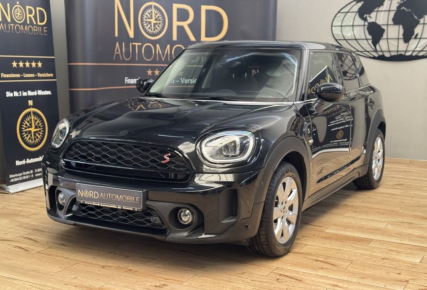 MINI Cooper Countryman Cooper Countryman S ALL4 Essential Trim *LED*NAV