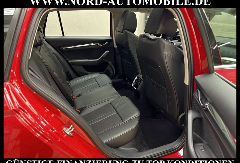 Skoda Octavia Octavia iV Combi Style 1.4 TSI DSG Pano/HeadUp/