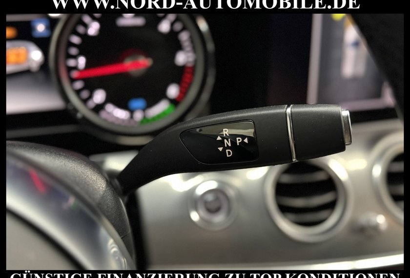 Mercedes-Benz E 300 E 300 de T AMG *Distro*AHK*Comand*Easy*Kam*LED*