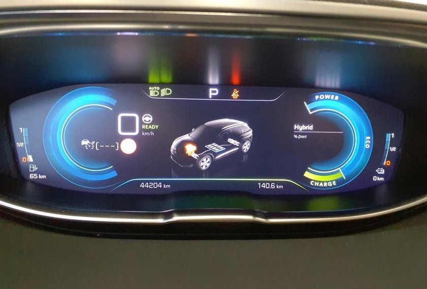 Peugeot 3008 3008 Hybrid4 300 GT *LED*NAVI*PANO*FOCAL*19Z*