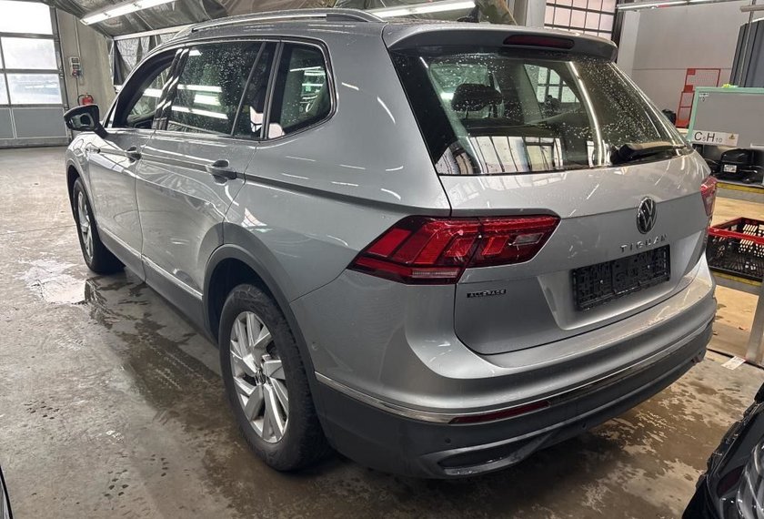 Volkswagen Tiguan Allspace Tiguan Allspace Life 2.0 TDI DSG AHK/Kamera/Head