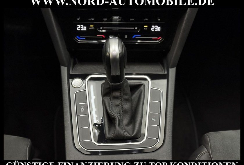 Volkswagen Passat Variant Passat Variant Elegance 2.0 TDI DSG Area View