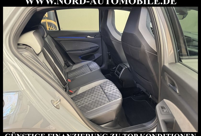 Volkswagen Golf Golf 1.5 eTSI DSG R-Line Black Style Kamera/18/