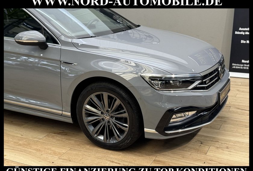 Volkswagen Passat Variant Passat Variant R-Line 2.0 TSI Dig.Cockpit/18/Nav