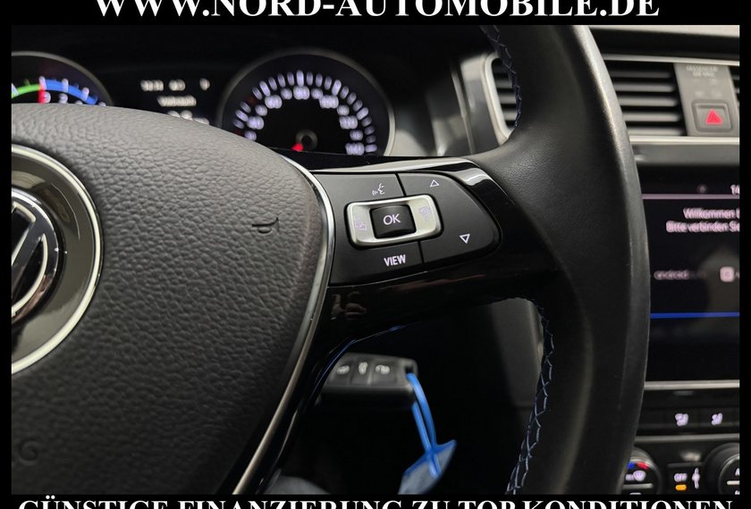 Volkswagen Golf Golf e-Golf Automatik Navi/LED/PDC/CCS