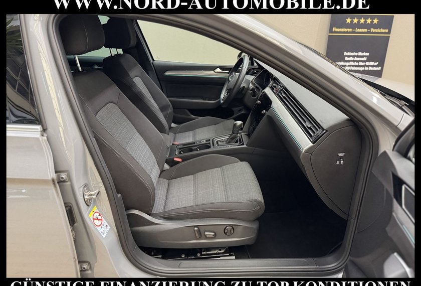 Volkswagen Passat Variant Passat Variant R-Line 2.0 TSI Dig.Cockpit/18/Nav