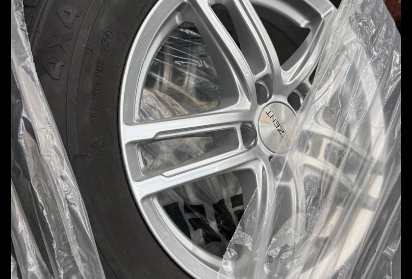 Mercedes-Benz GLC 220 GLC 220 d 4MATIC *Distro*AHK*Kamera*LED*MBUX+*