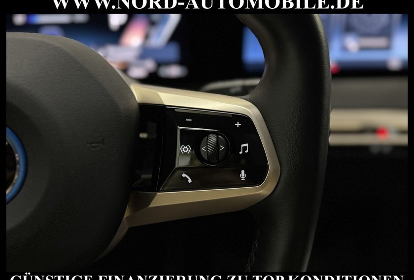 BMW iX iX 40 xDrive *AHK*PANO*360KAM*HARMAN*UPE:94*
