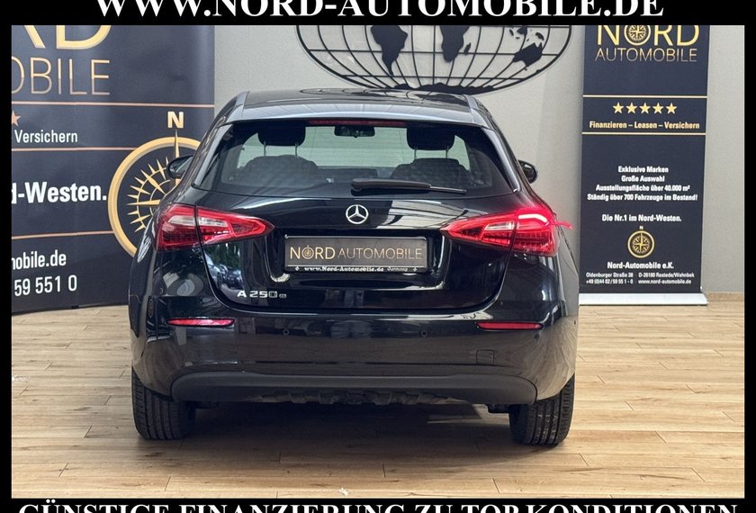 Mercedes-Benz A 250 A 250 e Automatik *MBUX+*SHZ*Kamera*Carplay*